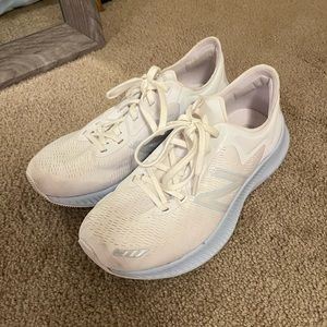 New balance shoes
